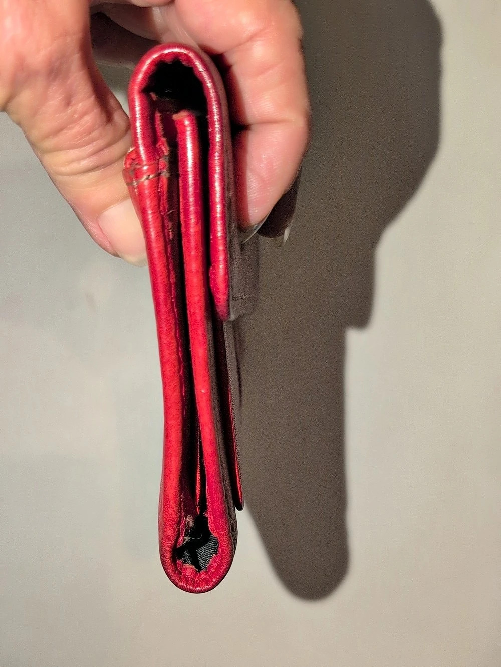 Fossil Red Wallet - Picture 11 of 13